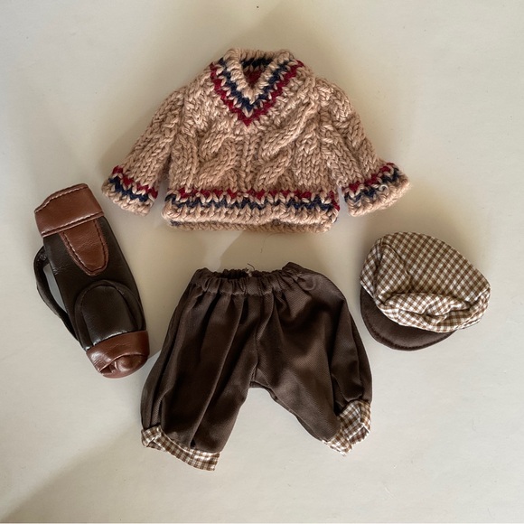 Vintage Ty Beanie Baby “Fuzz” the bear with RARE complete Unipak Golfers outfit - Picture 7 of 12